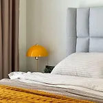 Apartment Qoople Aria Premium In The Center Of *