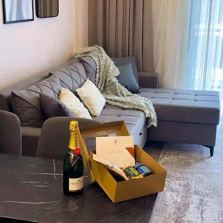 Aria Premium In The Center Of Appartement *